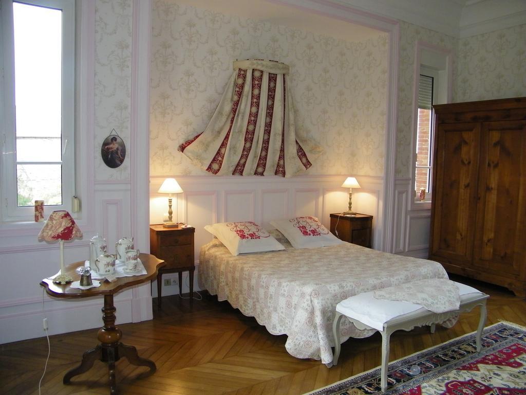 La Roseliere Hotel Carentan Eksteriør billede
